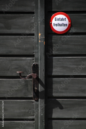Photo: Einfahrt freihalten Einfahrt freihalten