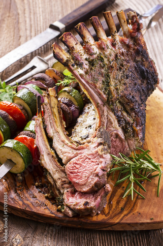 Photo: gegrillter Lammkarree gegrillter Lammkarree