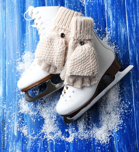 Photo: Wool fingerless gloves and skates for figure skating, Wool fingerless gloves and skates for figure skating,