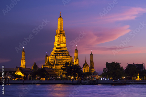 Photo: Wat Arun Temple in bangkok thailand Wat Arun Temple in bangkok thailand