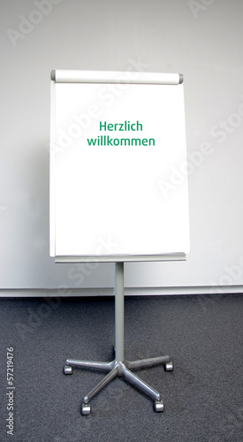 Photo: "Herzlich willkommen" in grüner Schrift "Herzlich willkommen" in grüner Schrift