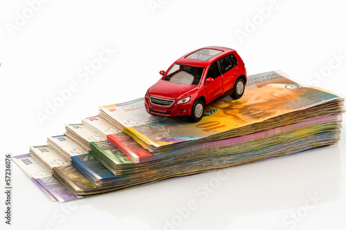 Photo: Auto auf Schweizer Franken Auto auf Schweizer Franken