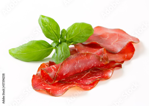 Photo: Thin-sliced marinated beef Thin-sliced marinated beef