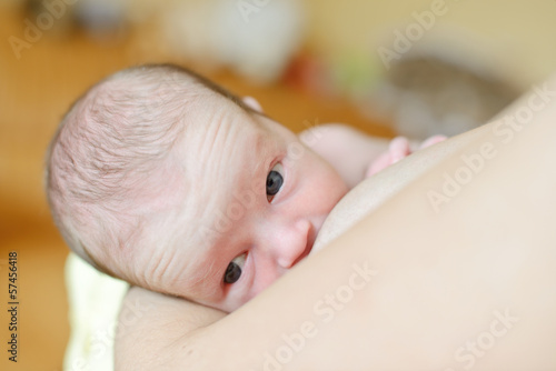 Photo: first breastfeeding first breastfeeding
