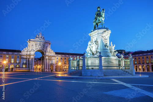 Photo: statue of King Joze I in evening illumination statue of King Joze I in evening illumination