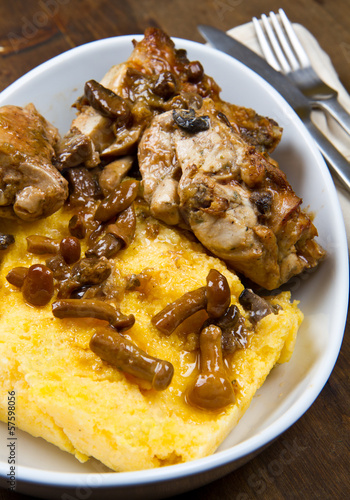 Photo: coniglio con funghi e polenta coniglio con funghi e polenta