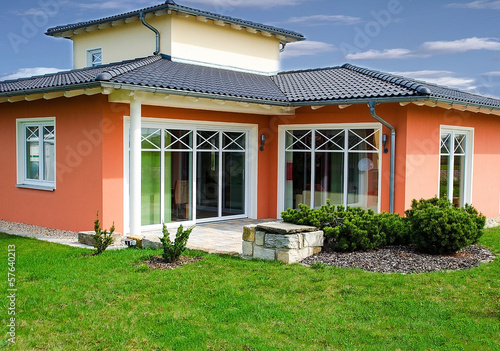 Photo: Bungalow mit Terrasse Bungalow mit Terrasse