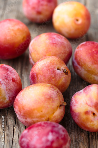Photo: Red plums - susine Red plums - susine