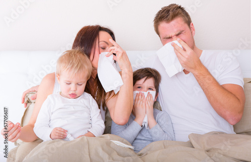 Photo: kranke familie kranke familie