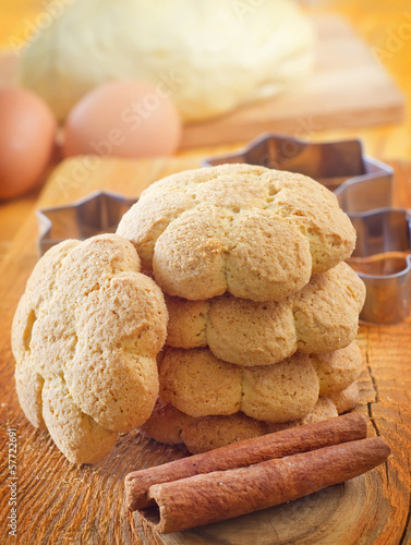 Photo: Fresh sweet cookies with cinnamon Fresh sweet cookies with cinnamon