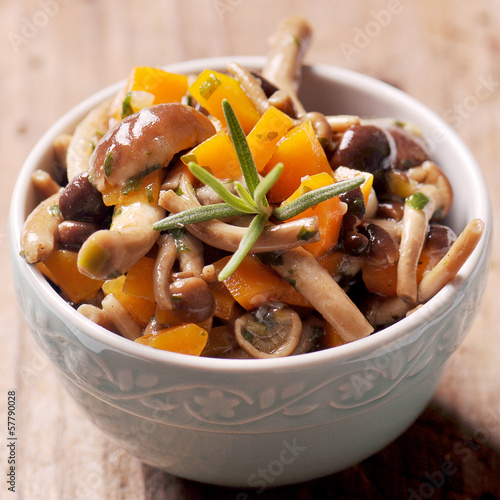 Photo: contorno di funghi e carote contorno di funghi e carote