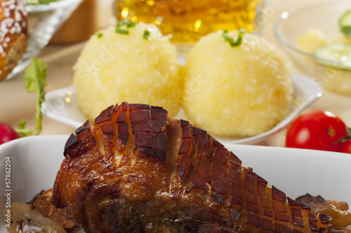 Photo: Closeup vom Schweinebraten Closeup vom Schweinebraten