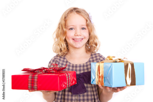 Photo: kind mit geschenken kind mit geschenken