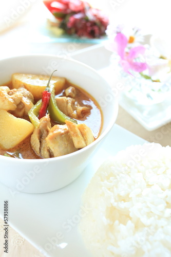Photo: Thai cuisine, yellow chicken curry with rice Thai cuisine, yellow chicken curry with rice