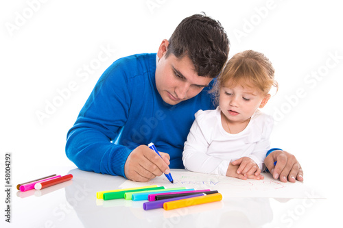 Photo: Kinderbetreuung Vater und Tochter - kreativ beim Malen Kinderbetreuung Vater und Tochter - kreativ beim Malen