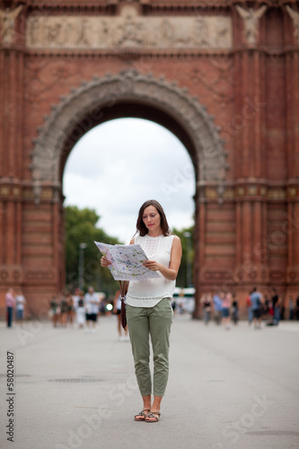 Photo: Frau macht Tourismus in Barcelona Frau macht Tourismus in Barcelona