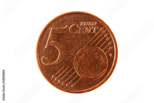 Photo: Pièce de 5 cents détourée sur fond blanc Pièce de 5 cents détourée sur fond blanc