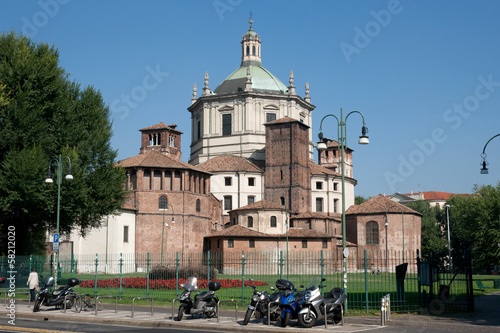 Photo: Milan - Basilica of San Lorenzo, apse view Milan - Basilica of San Lorenzo, apse view