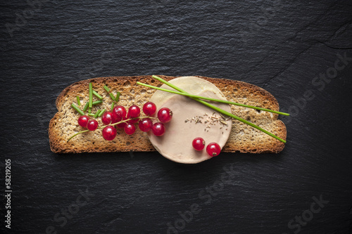 Photo: Foie Gras sur Ardoise Foie Gras sur Ardoise
