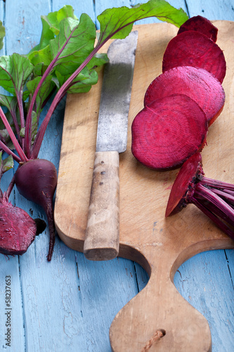 Photo: aufgeschnittene rote Bete aufgeschnittene rote Bete