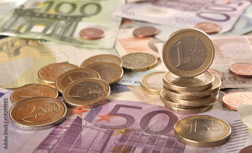 Photo: Dinero Dinero