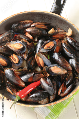 Photo: Steamed mussels Steamed mussels