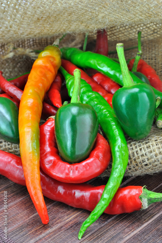 Photo: Diverse specie di peperoncini Diverse specie di peperoncini