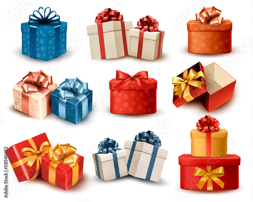 Vector: Set of colorful retro gift boxes with bows and ribbons. Vector i Set of colorful retro gift boxes with bows and ribbons. Vector i