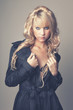 JEUNE FEMME BLONDE MODE JEUNE FEMME BLONDE MODE
