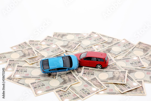 Photo: 一万円とミニカー 一万円とミニカー