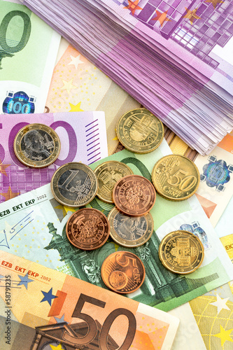 Photo: Viele verschiedene Euro-Geldscheine Viele verschiedene Euro-Geldscheine