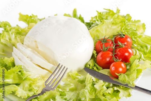 Photo: mozzarella di bufala a fette mozzarella di bufala a fette