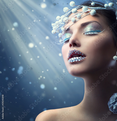 Photo: Winter Beauty Woman. Christmas Girl Makeup Winter Beauty Woman. Christmas Girl Makeup