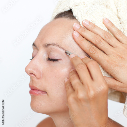 Photo: Augenbraunen zupfen Augenbraunen zupfen