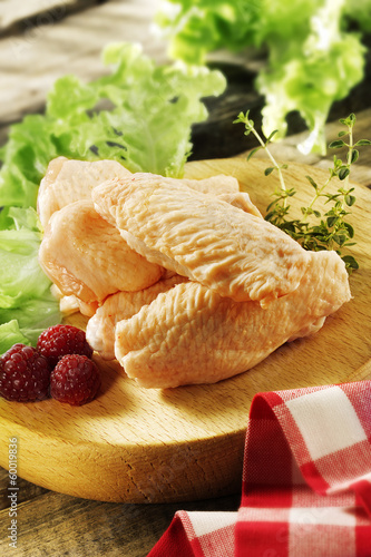 Photo: raw chicken wings raw chicken wings