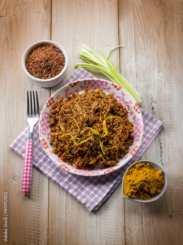 Photo: red rice with curry and leek red rice with curry and leek