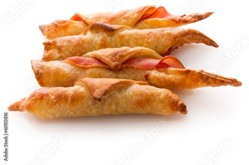 Photo: Croissants au bacon. Croissants au bacon.