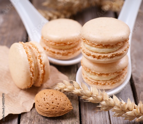 Photo: Macarons, Mandel Macarons, Mandel