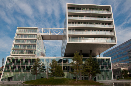 Photo: Modernes Bürogebäude in Wien, Österreich Modernes Bürogebäude in Wien, Österreich