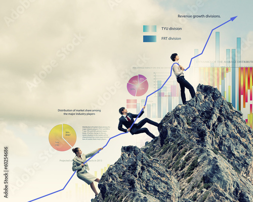 Photo: Businesspeople pulling graph Businesspeople pulling graph