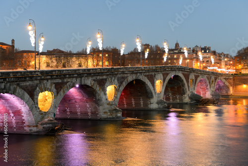 Photo: Pont-Neuf de nuit à Toulouse Pont-Neuf de nuit à Toulouse