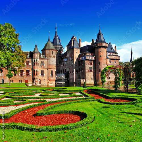 Photo: beautiful romantic holland castle de Haar beautiful romantic holland castle de Haar