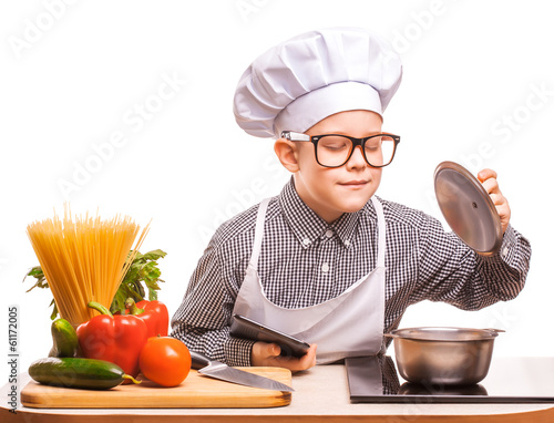 Photo: Scullion is cooking on the kitchen Scullion is cooking on the kitchen