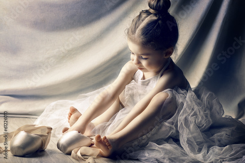 Photo: dancing gracefully dancing gracefully
