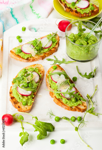 Photo: Crostini with sping vegetables Crostini with sping vegetables