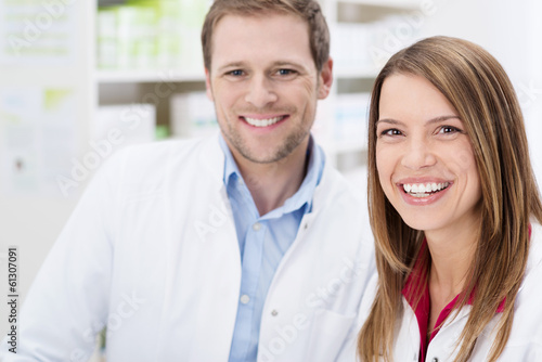 Photo: freundliches team in der apotheke freundliches team in der apotheke
