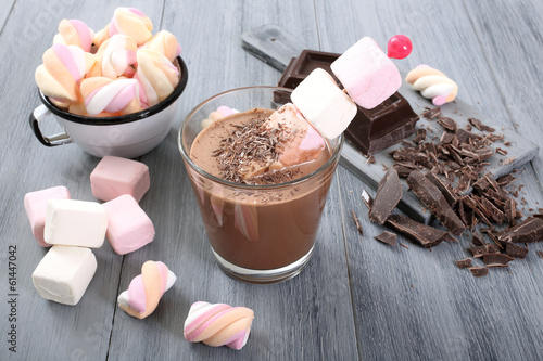 Photo: marshmallow e cioccolato caldo marshmallow e cioccolato caldo