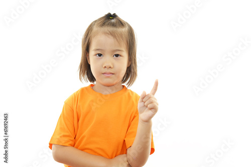 Photo: 指をさす女の子 指をさす女の子