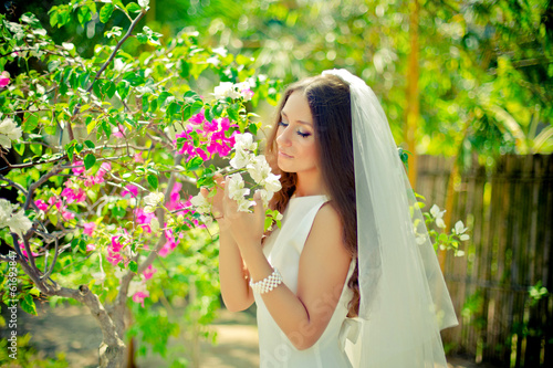 Photo: bride with flower bride with flower