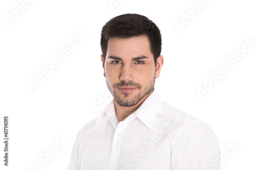 Photo: Portrait: Gesicht junger Mann unrasiert auf Weiß Portrait: Gesicht junger Mann unrasiert auf Weiß